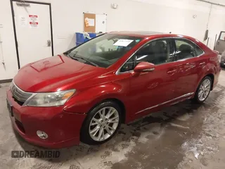 2010 Lexus HS 250h z VIN JTHBB1BA3A2005521, wystawiony jako IAAI lot #41817775 z przebiegiem 233 086 mil mil oraz . Historia ofert i sprzedaży dostępna na DreamBid. Obrazek 2.