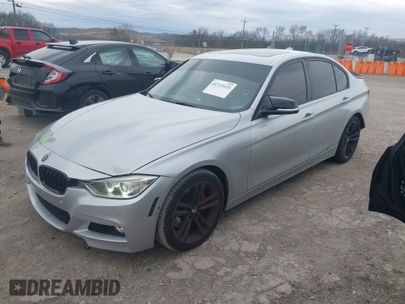 2013 BMW 3 Series 335i с VIN WBA3A9C50DF476559, выставлен на аукционе IAAI как лот 41723123 с пробегом 121 585 миль миль и . История ставок и продаж доступна на DreamBid. Изображение 2.