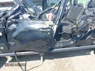 2023 Jeep Gladiator Sport S z VIN 1C6HJTAG2PL544870, wystawiony jako IAAI lot #42155013 z przebiegiem Nie podano mil oraz . Historia ofert i sprzedaży dostępna na DreamBid. Obrazek 17.
