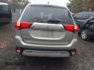 2020 Mitsubishi Outlander SE с VIN JA4AD3A30LZ042990, выставлен на аукционе IAAI как лот 41165747 с пробегом 156 321 миль миль и . История ставок и продаж доступна на DreamBid. Изображение 16.