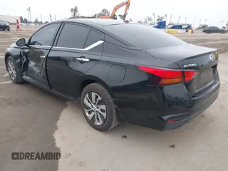 2019 Nissan Altima S with VIN 1N4BL4BV8KN325720, listed as a IAAI auction lot 42100787 with 89,165 mi miles and . Bid and sale history available at DreamBid. Image 3.