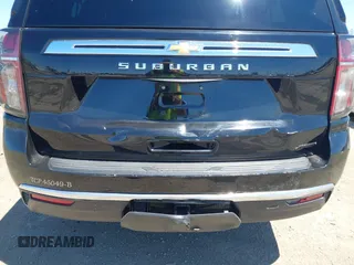2023 Chevrolet Suburban LS z VIN 1GNSCBKD3PR457569, wystawiony jako IAAI lot #42225571 z przebiegiem 53 410 mil mil oraz . Historia ofert i sprzedaży dostępna na DreamBid. Obrazek 12.