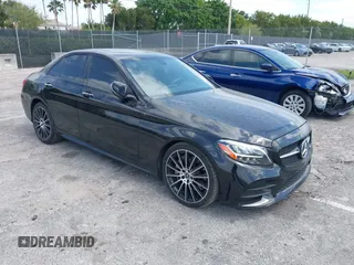 2019 Mercedes-Benz C 300 z VIN 55SWF8DB8KU308099, wystawiony jako IAAI lot #42064354 z przebiegiem 48 363 mil mil oraz . Historia ofert i sprzedaży dostępna na DreamBid. Obrazek 1.