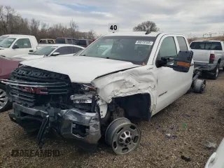 2016 GMC Sierra 2500HD with VIN 1GT22REG4GZ304306, listed as a Copart auction lot 89273155 with 197,058 mi miles and Salvage title. Bid and sale history available at DreamBid. Image 1.