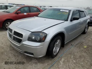 2005 Dodge Magnum SE z VIN 2D4FV48V25H550292, wystawiony jako Copart lot #73678344 z przebiegiem 174 798 mil mil oraz Nie do naprawy • Non repairable. Historia ofert i sprzedaży dostępna na DreamBid. Obrazek 1.