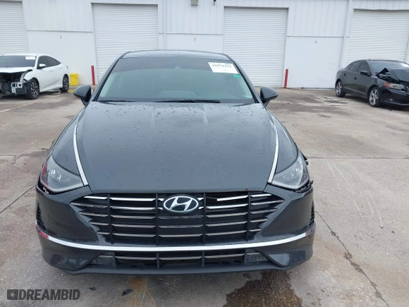 2022 Hyundai Sonata SE with VIN 5NPEG4JA9NH134242, listed as a IAAI auction lot 41972212 with 118,336 mi miles. Bid and sale history available at carsss.com. Image 13.