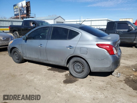 2012 Nissan Versa SV with VIN 3N1CN7AP8CL811607, listed as a Copart auction lot 45140385 with 136,413 mi miles and Salvage Title. Bid and sale history available at carsss.com. Image 2.