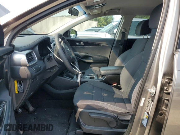 2017 Kia Sorento LX with VIN 5XYPG4A58HG286830, listed as a Copart auction lot 57672905 with 147,093 mi miles and Salvage title. Bid and sale history available at DreamBid. Image 7.