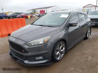 2015 Ford Focus ST with VIN 1FADP3L93FL321830, listed as a IAAI auction lot 41835529 with 106,901 mi miles. Bid and sale history available at carsss.com. Image 17.
