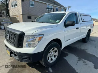 2019 Nissan Titan S z VIN 1N6AA1R82KN522194, wystawiony jako Copart lot #43091994 z przebiegiem 229 031 mil mil oraz . Historia ofert i sprzedaży dostępna na DreamBid. Obrazek 1.