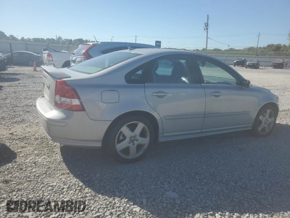 2005 Volvo S40 with VIN YV1MS682452065606, listed as a Copart auction lot 75401724 with 108,789 mi miles and Clean Title. Bid and sale history available at carsss.com. Image 3.