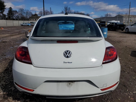 2019 Volkswagen Beetle SE with VIN 3VWJD7AT7KM707314, listed as a Copart auction lot 45299335 with 35,919 mi miles and Salvage title. Bid and sale history available at DreamBid. Image 6.