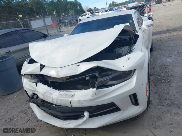 2016 Chevrolet Camaro 2LT with VIN 1G1FD1RS1G0190984, listed as a IAAI auction lot 41315669 with 88,561 mi miles. Bid and sale history available at carsss.com. Image 12.