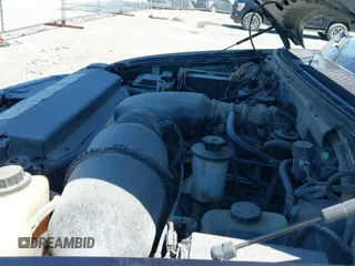 2000 Ford F-150 XL z VIN 1FTRX18LXYNB41132, wystawiony jako IAAI lot #42173717 z przebiegiem Nie podano mil oraz . Historia ofert i sprzedaży dostępna na DreamBid. Obrazek 17.