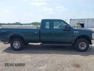 2010 Ford F-250 XL z VIN 1FTSX2B55AEB34547, wystawiony jako IAAI lot #42579306 z przebiegiem 125 938 mil mil oraz . Historia ofert i sprzedaży dostępna na DreamBid. Obrazek 13.