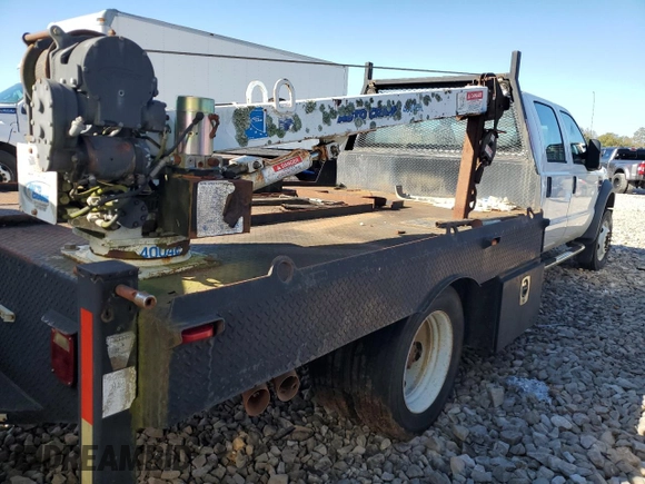 2008 Ford F-550 XL with VIN 1FDAW56R28EB36145, listed as a Copart auction lot 82134094 with Not Provided miles and Clean Title. Bid and sale history available at carsss.com. Image 3.