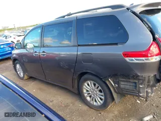 2012 Toyota Sienna XLE AAS with VIN 5TDYK3DC3CS183091, listed as a IAAI auction lot 42010224 with 189,865 mi miles. Bid and sale history available at carsss.com. Image 14.