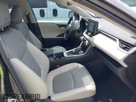 2021 Toyota RAV4 XLE Premium с VIN 2T3C1RFV9MC108170, выставлен на аукционе IAAI как лот 42099817 с пробегом 52 076 миль миль и . История ставок и продаж доступна на DreamBid. Изображение 5.