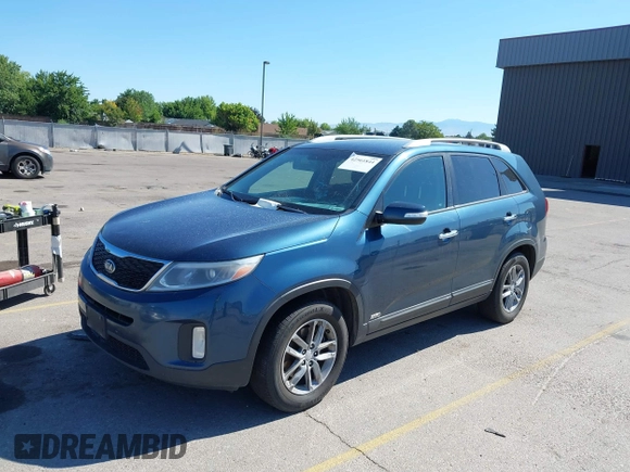 2015 Kia Sorento LX with VIN 5XYKTDA64FG554803, listed as a IAAI auction lot 42561844 with Not provided miles and . Bid and sale history available at DreamBid. Image 16.