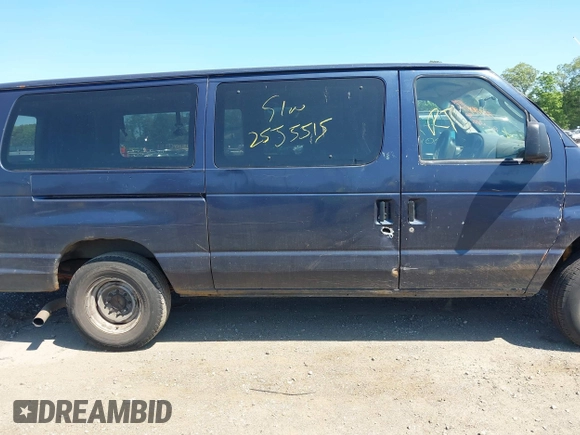2003 Ford Econoline Passenger XL with VIN 1FBSS31S23HB63926, listed as a IAAI auction lot 42384516 with 371,860 mi miles and . Bid and sale history available at DreamBid. Image 6.