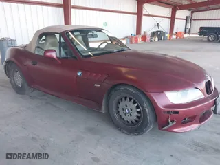 2000 BMW Z3 2.8L with VIN 4USCH3343YLF43193, listed as a IAAI auction lot 41367365 with 157,032 mi miles. Bid and sale history available at carsss.com. Image 1.