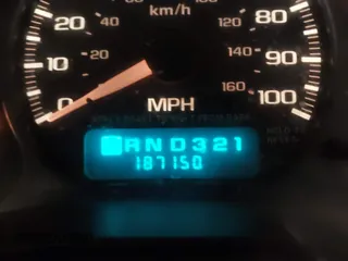 2002 Chevrolet Avalanche with VIN 3GNEC13TX2G139969, listed as a IAAI auction lot 41864534 with 187,150 mi miles and . Bid and sale history available at DreamBid. Image 7.