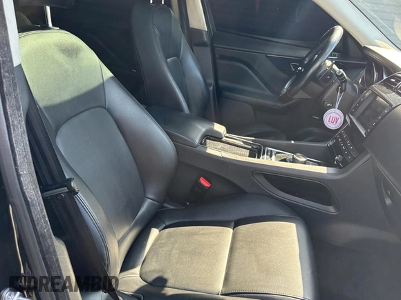 2018 Jaguar F-Pace 30t Premium with VIN SADCJ2GX0JA296016, listed as a Copart auction lot 46682375 with 105,337 mi miles and Clean title. Bid and sale history available at DreamBid. Image 5.
