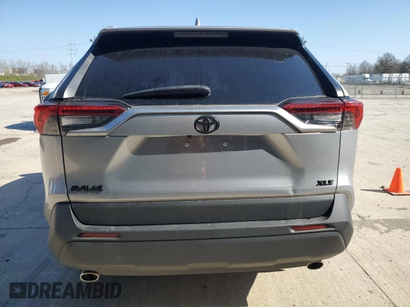 2021 Toyota RAV4 XLE with VIN 2T3W1RFV6MC152866, listed as a Copart auction lot 53529645 with 0 mi miles and Salvage Title. Bid and sale history available at carsss.com. Image 6.