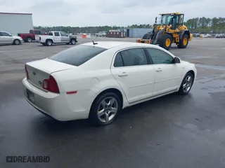 2008 Chevrolet Malibu LT w/1LT with VIN 1G1ZH57B584286686, listed as a IAAI auction lot 41927368 with 196,176 mi miles. Bid and sale history available at carsss.com. Image 4.