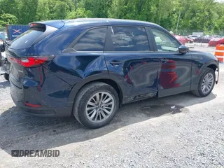 2024 Mazda CX-90 Select z VIN JM3KKAHD4R1142933, wystawiony jako IAAI lot #42269979 z przebiegiem 30 373 mil mil oraz . Historia ofert i sprzedaży dostępna na DreamBid. Obrazek 4.