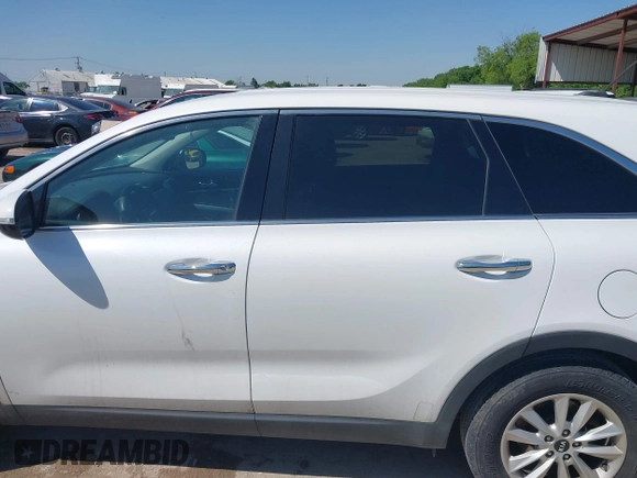 2019 Kia Sorento S V6 with VIN 5XYPG4A50KG565227, listed as a IAAI auction lot 42042549 with 1,234 mi miles. Bid and sale history available at carsss.com. Image 14.