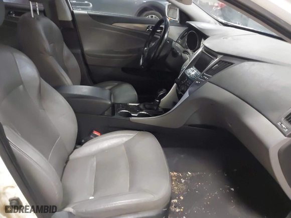 2015 Hyundai Sonata Hybrid Limited with VIN KMHEC4A40FA119364, listed as a IAAI auction lot 40883259 with 148,969 mi miles. Bid and sale history available at carsss.com. Image 5.