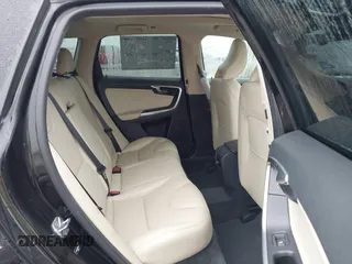 2016 Volvo XC60 T5 Drive-E Premier z VIN YV440MDK6G2907836, wystawiony jako IAAI lot #42133307 z przebiegiem 78 109 mil mil oraz . Historia ofert i sprzedaży dostępna na DreamBid. Obrazek 8.