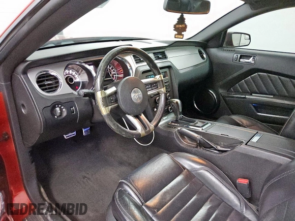 2013 Ford Mustang V6 with VIN 1ZVBP8AM5D5241286, listed as a Copart auction lot 59552325 with 204,939 mi miles and Clean title. Bid and sale history available at DreamBid. Image 8.