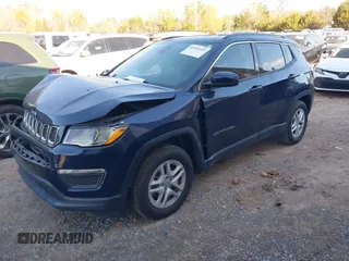 2020 Jeep Compass Sport z VIN 3C4NJCAB1LT169603, wystawiony jako IAAI lot #40993649 z przebiegiem 99 196 mil mil oraz . Historia ofert i sprzedaży dostępna na DreamBid. Obrazek 2.