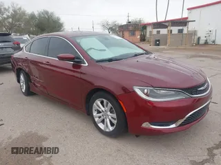 2015 Chrysler 200 Limited z VIN 1C3CCCAB6FN727715, wystawiony jako IAAI lot #41793423 z przebiegiem 146 503 mil mil oraz . Historia ofert i sprzedaży dostępna na DreamBid. Obrazek 1.