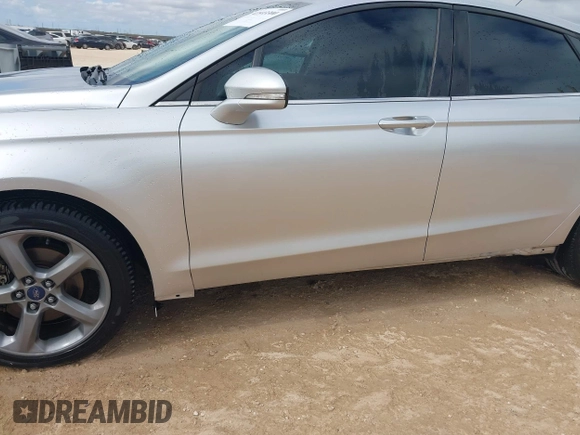 2014 Ford Fusion SE with VIN 3FA6P0HD9ER128392, listed as a IAAI auction lot 41893300 with 109,907 mi miles and . Bid and sale history available at DreamBid. Image 19.