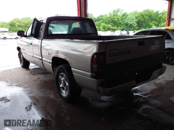 1999 Dodge 1500 with VIN 3B7HC13Y7XG183162, listed as a IAAI auction lot 42111930 with 396,192 mi miles and . Bid and sale history available at carsss.com. Image 3.