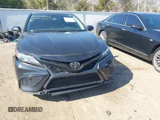 2021 Toyota Camry SE Nightshade with VIN 4T1G11AK1MU579561, listed as a IAAI auction lot 41674956 with 114,648 mi miles. Bid and sale history available at carsss.com. Image 11.