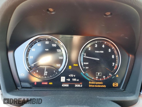 2022 BMW X1 sDrive28i with VIN WBXJG7C0XN5U49445, listed as a Copart auction lot 81754694 with 43,900 mi miles and Salvage Title. Bid and sale history available at carsss.com. Image 9.