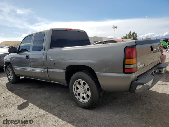 2007 GMC Sierra 1500 Classic SLE1 with VIN 1GTEC19V67Z131165, listed as a Copart auction lot 44442835 with NaN miles and Clean Title. Bid and sale history available at carsss.com. Image 2.