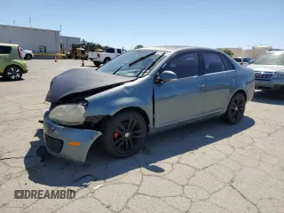 2006 Volkswagen Jetta 2.5L z VIN 3VWRG71K66M761520, wystawiony jako Copart lot #54824865 z przebiegiem 218 638 mil mil oraz Szkoda całkowita • Salvage title. Historia ofert i sprzedaży dostępna na DreamBid. Obrazek 1.