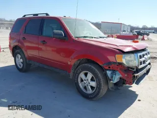 2011 Ford Escape XLT with VIN 1FMCU0D70BKC18662, listed as a IAAI auction lot 41769355 with 173,040 mi miles. Bid and sale history available at carsss.com. Image 1.