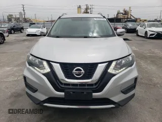 2017 Nissan Rogue SV with VIN 5N1AT2MN0HC751196, listed as a Copart auction lot 53169775 with 200,029 mi miles and Salvage Title. Bid and sale history available at carsss.com. Image 5.