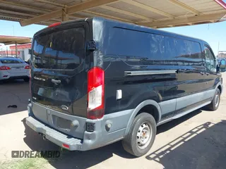 2015 Ford Transit Cargo z VIN 1FTBW2YGXFKB09311, wystawiony jako IAAI lot #41741551 z przebiegiem 314 773 mil mil oraz . Historia ofert i sprzedaży dostępna na DreamBid. Obrazek 4.