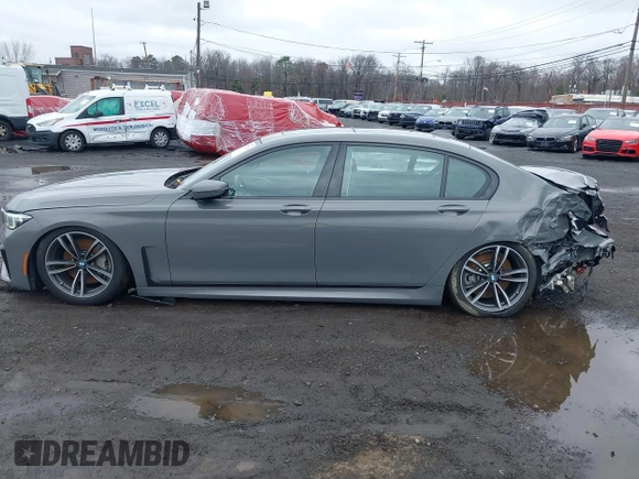 2020 BMW 7 Series 750i xDrive with VIN WBA7U2C04LGM27104, listed as a IAAI auction lot 41757796 with 10,174 mi miles and . Bid and sale history available at carsss.com. Image 14.