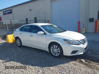 2017 Nissan Altima SR with VIN 1N4AL3AP0HC492795, listed as a IAAI auction lot 41801120 with 233,478 mi miles and . Bid and sale history available at carsss.com. Image 1.