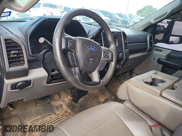 2019 Ford F-250 XL with VIN 1FT7W2B61KEG23823, listed as a IAAI auction lot 42670848 with 186,760 mi miles and . Bid and sale history available at DreamBid. Image 19.