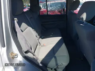 2006 Jeep Commander с VIN 1J8HH48NX6C330781, выставлен на аукционе IAAI как лот 41604799 с пробегом 117 200 миль миль и . История ставок и продаж доступна на DreamBid. Изображение 8.