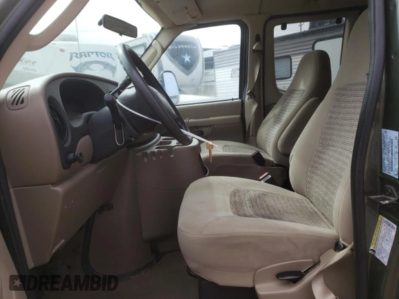 2005 Ford Econoline Passenger XL with VIN 1FBNE31L75HA17246, listed as a Copart auction lot 46470884 with 194,029 mi miles and Salvage Title. Bid and sale history available at carsss.com. Image 7.